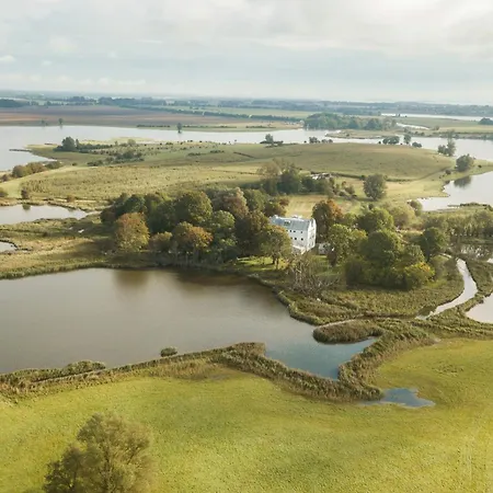 Vakantiehuis Spacious On Ruegen